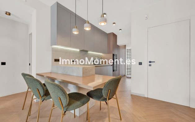 Resale - Apartment - Estepona - Cancelada