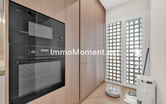 Resale - Apartment - Estepona - Cancelada