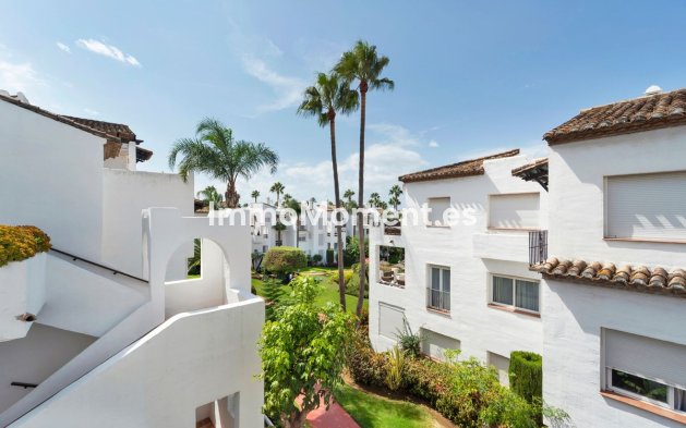 Resale - Apartment - Estepona - Cancelada