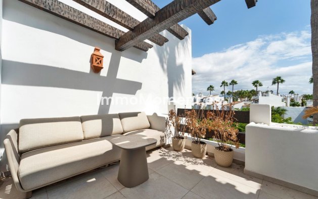 Resale - Apartment - Estepona - Cancelada