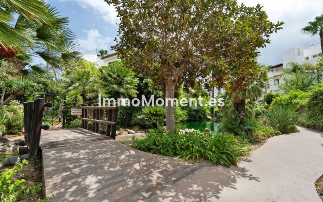 Resale - Apartment - Estepona - Cancelada