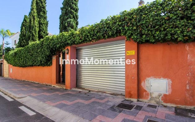 Reventa - Villa independiente - Fuengirola - Fuengirola Centro
