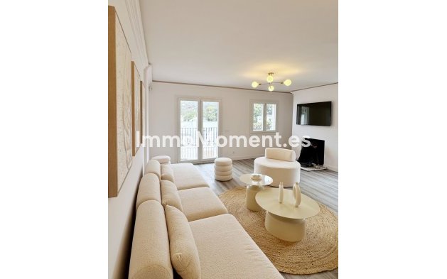 Resale - Apartment - Benahavís - Benahavís Centro