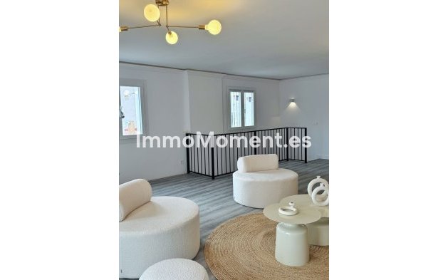 Resale - Apartment - Benahavís - Benahavís Centro