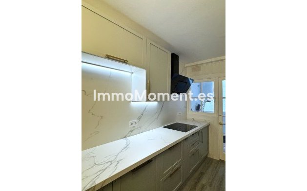 Resale - Apartment - Benahavís - Benahavís Centro