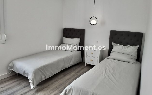 Resale - Apartment - Benahavís - Benahavís Centro
