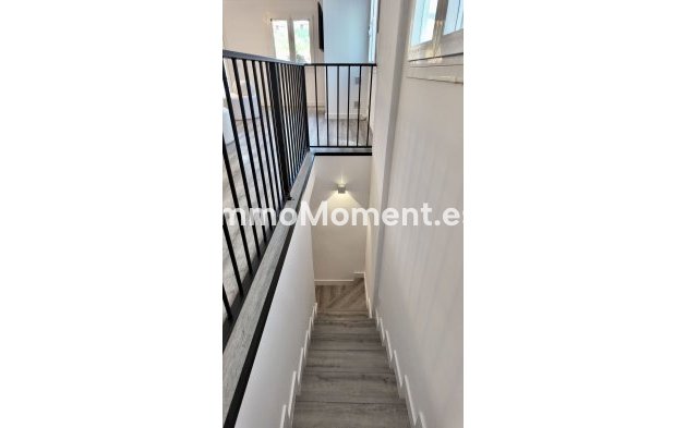 Resale - Apartment - Benahavís - Benahavís Centro