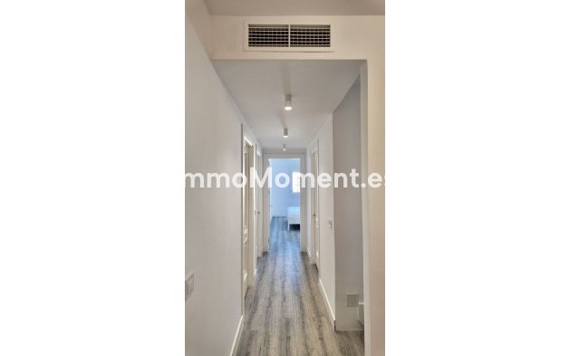 Resale - Apartment - Benahavís - Benahavís Centro
