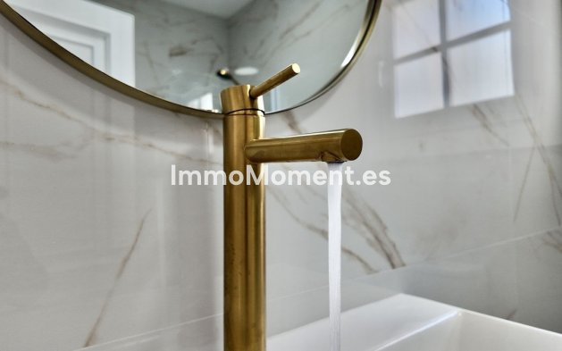 Resale - Apartment - Benahavís - Benahavís Centro