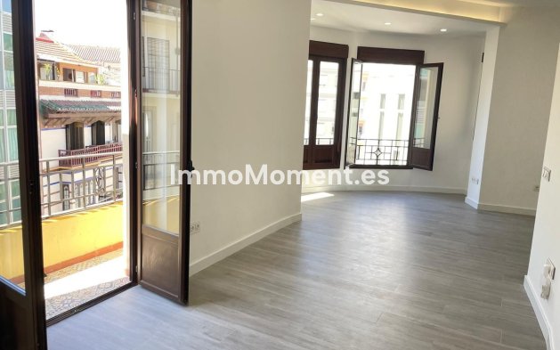 Resale - Apartment - Málaga - Centro Histórico