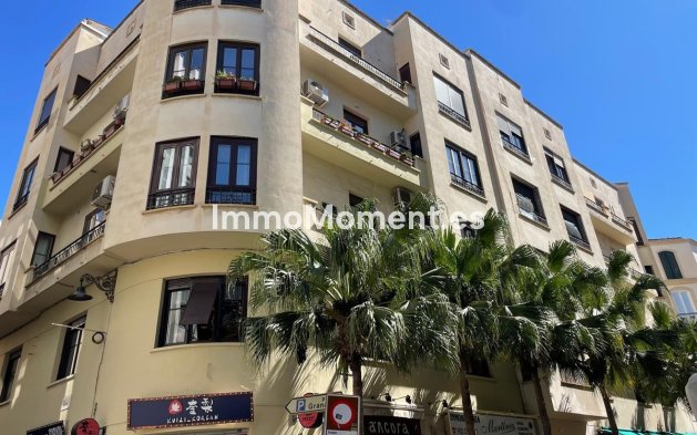 Resale - Apartment - Málaga - Centro Histórico