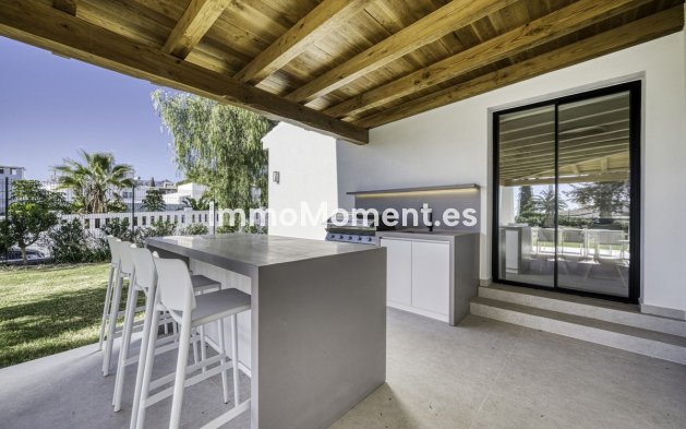 Reventa - Villa independiente - Marbella - El Rosario