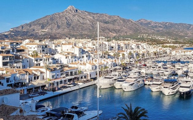 Wiederverkauf - Wohnung - Marbella - Puerto Banús