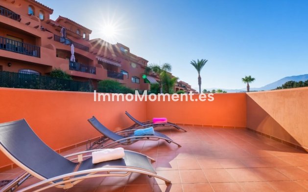 Resale - Apartment - Estepona - Estepona Centro