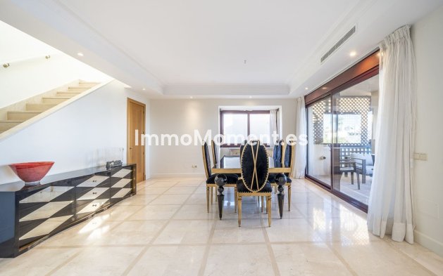 Resale - Apartment - Estepona - Costalita