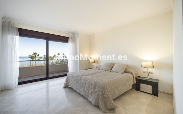 Resale - Apartment - Estepona - Costalita
