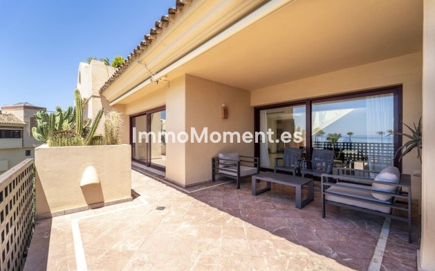 Resale - Apartment - Estepona - Costalita