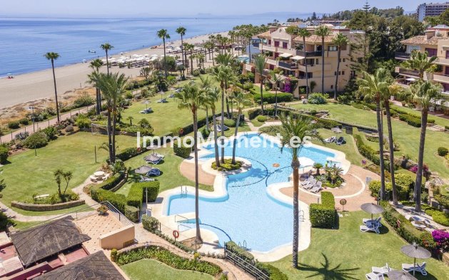 Resale - Apartment - Estepona - Costalita