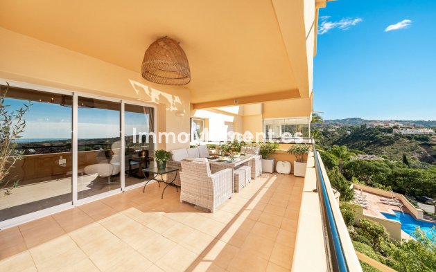 Resale - Apartment - Marbella - Elviria