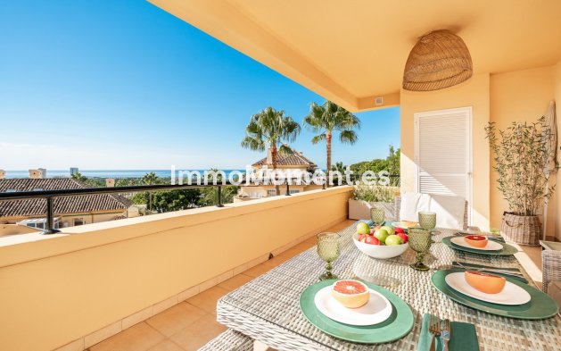 Resale - Apartment - Marbella - Elviria