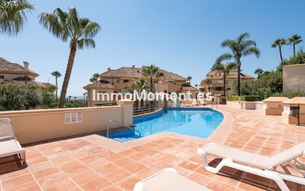 Resale - Apartment - Marbella - Elviria