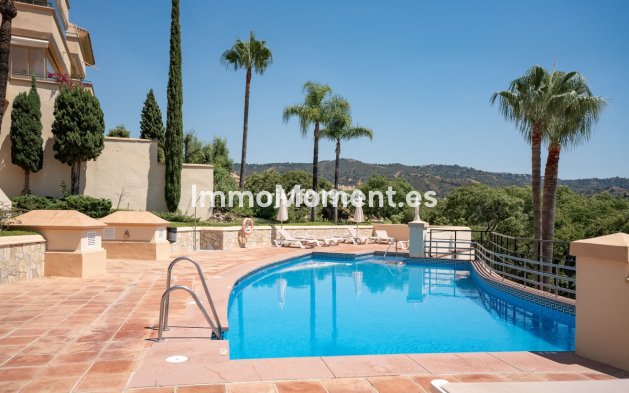 Resale - Apartment - Marbella - Elviria