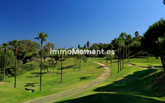 Resale - Apartment - Marbella - Elviria