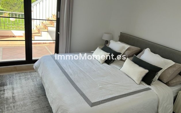 Resale - Apartment - Benahavís - Los Arqueros