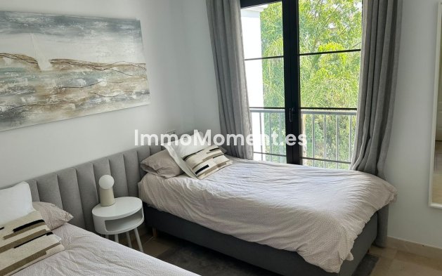 Resale - Apartment - Benahavís - Los Arqueros