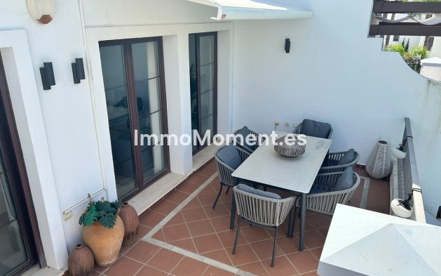Resale - Apartment - Benahavís - Los Arqueros