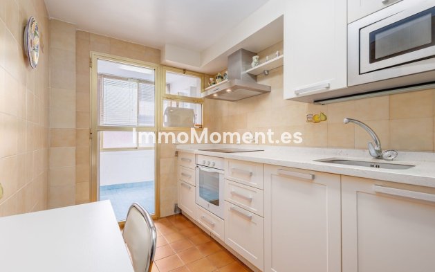 Resale - Apartment - Fuengirola - Fuengirola Centro