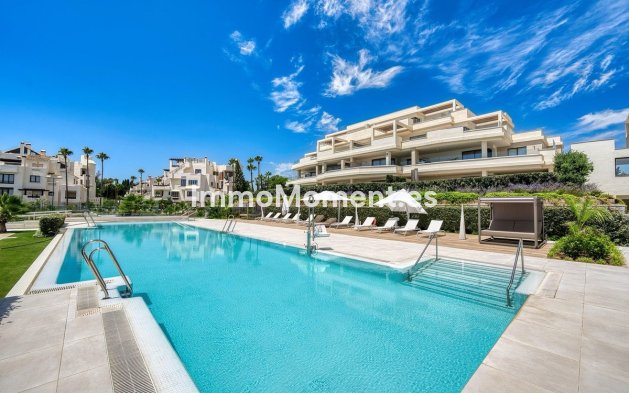 Resale - Apartment - Estepona - Estepona Centro
