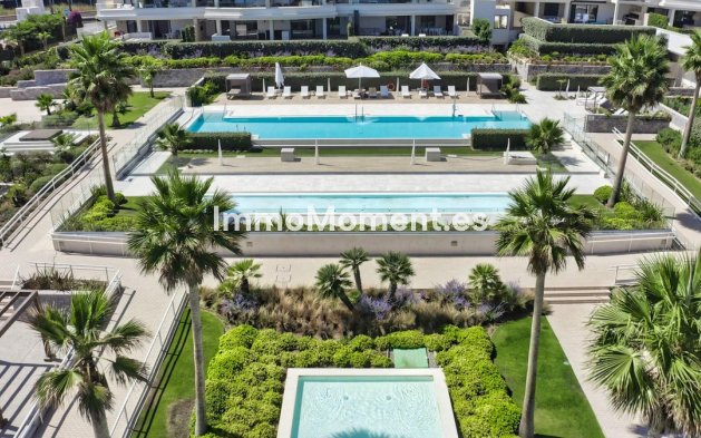 Resale - Apartment - Estepona - Estepona Centro