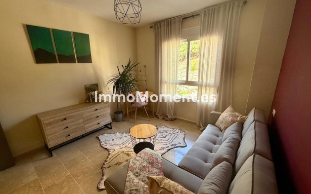 Resale - Apartment - Mijas - Calahonda