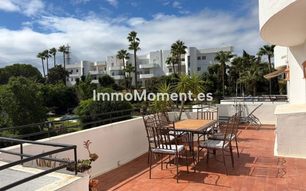 Resale - Apartment - Estepona - Estepona Centro