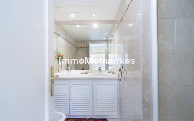 Wiederverkauf - Wohnung - Marbella - Nueva Andalucía