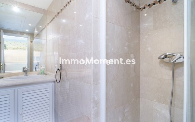 Wiederverkauf - Wohnung - Marbella - Nueva Andalucía