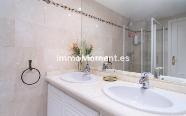 Wiederverkauf - Wohnung - Marbella - Nueva Andalucía