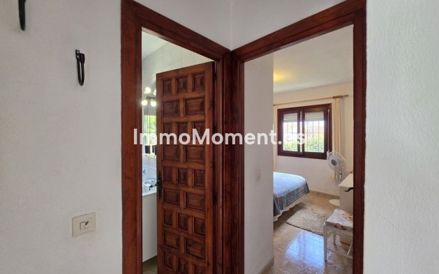 Resale - Detached villa - Estepona - Estepona Centro