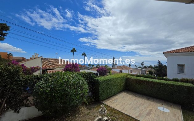 Resale - Detached villa - Estepona - Estepona Centro