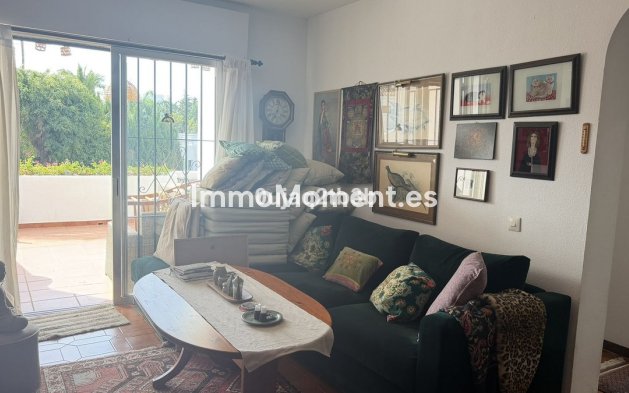 Resale - Apartment - Marbella - Nueva Andalucía
