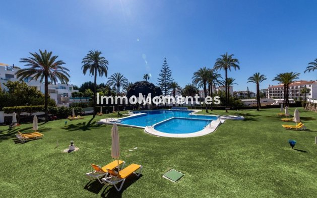 Resale - Apartment - Marbella - Nueva Andalucía