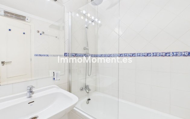 Resale - Townhouse - Estepona - Selwo