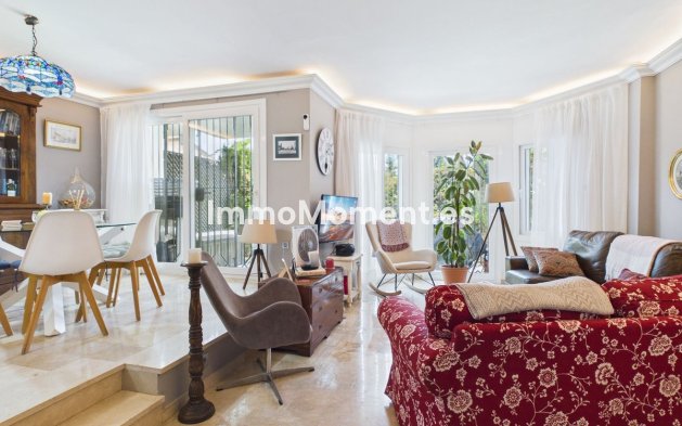 Resale - Townhouse - Estepona - Selwo
