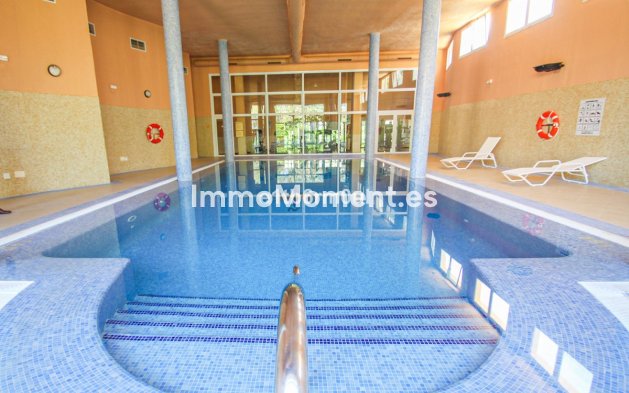 Resale - Apartment - Marbella - Nueva Andalucía