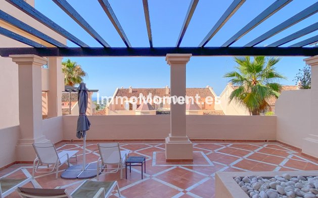 Resale - Apartment - Marbella - Nueva Andalucía