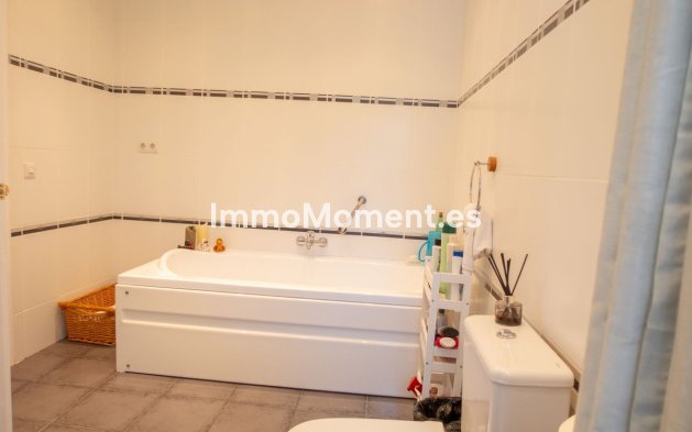Revente - Villa individuelle - Estepona  - Estepona Centro