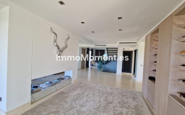Bestaande woning - Vrijstaande villa - Marbella - Nueva Andalucía