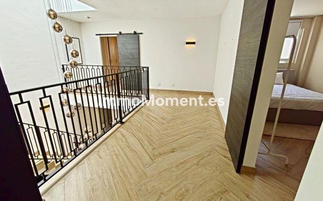 Revente - Maison mitoyenne - Estepona  - Atalaya