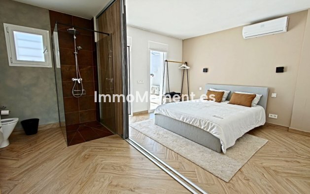 Revente - Maison mitoyenne - Estepona  - Atalaya